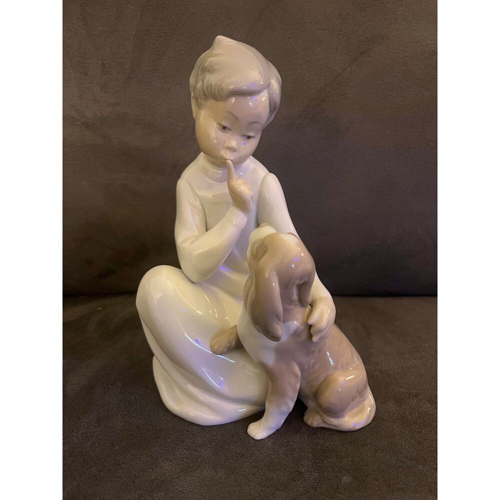 Vintage Lladro #4522-Child with Dog- Preowned. No box